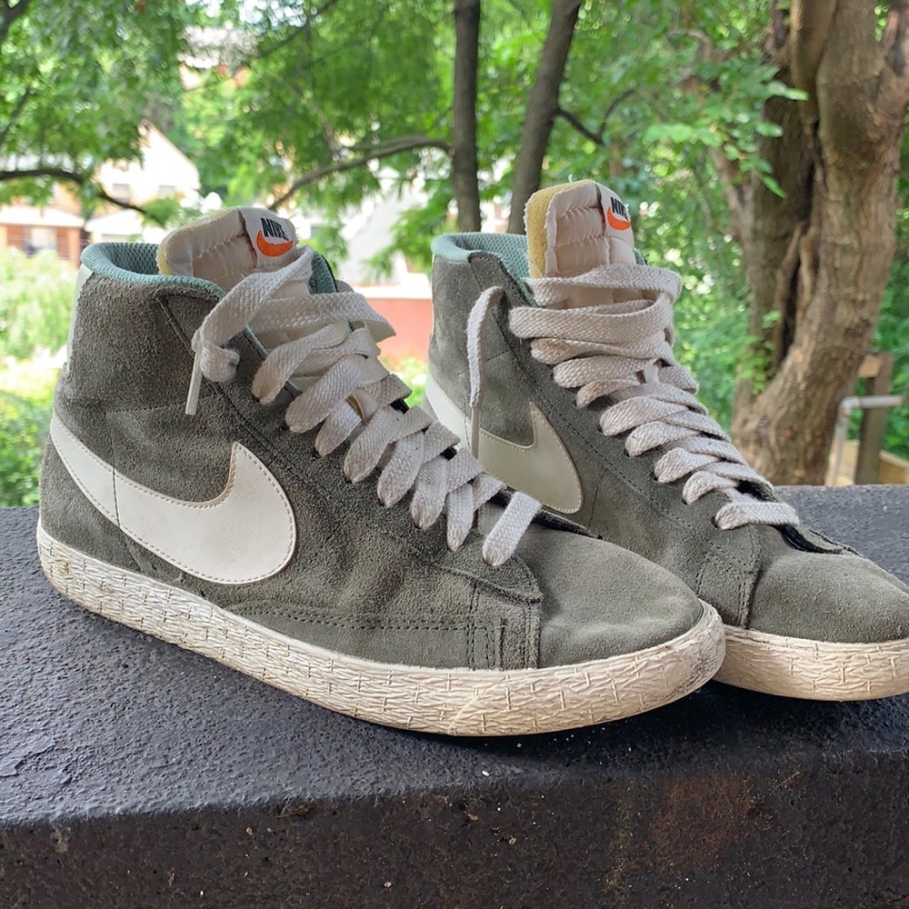 Nike Suede Hightop Classics